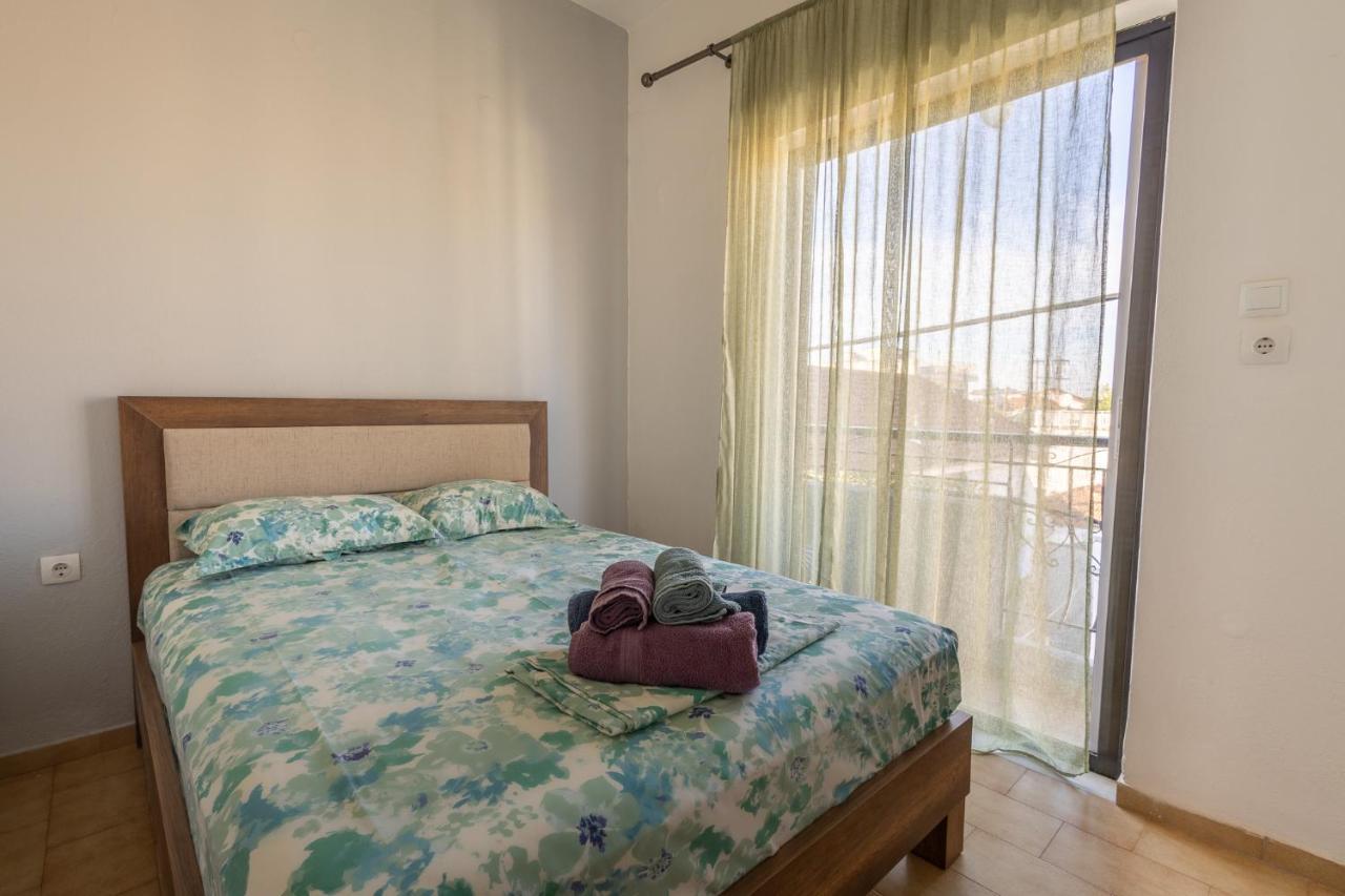 Deluxe Apartment La Лариса Екстер'єр фото