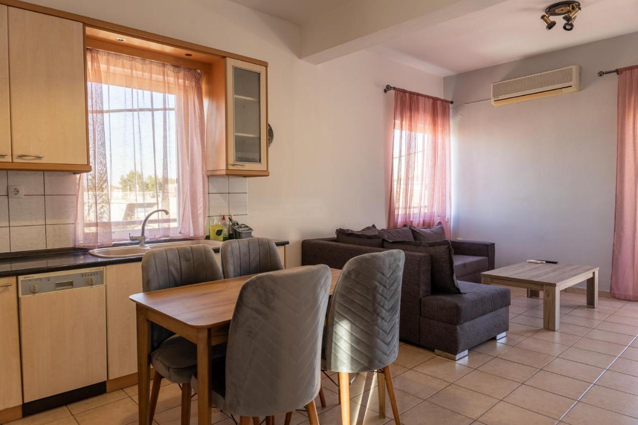 Deluxe Apartment La Лариса Екстер'єр фото