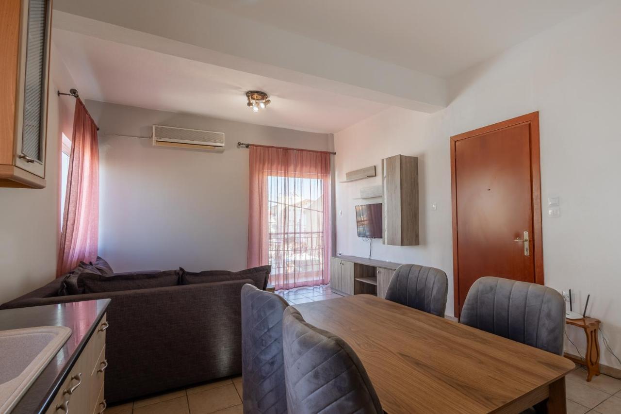 Deluxe Apartment La Лариса Екстер'єр фото